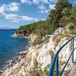 Apartman 2 Bedroom Stunning In Dramalj