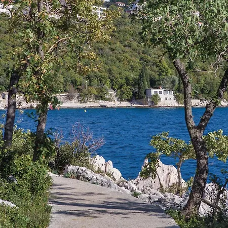 Gorgeous In With House Sea View Apartment